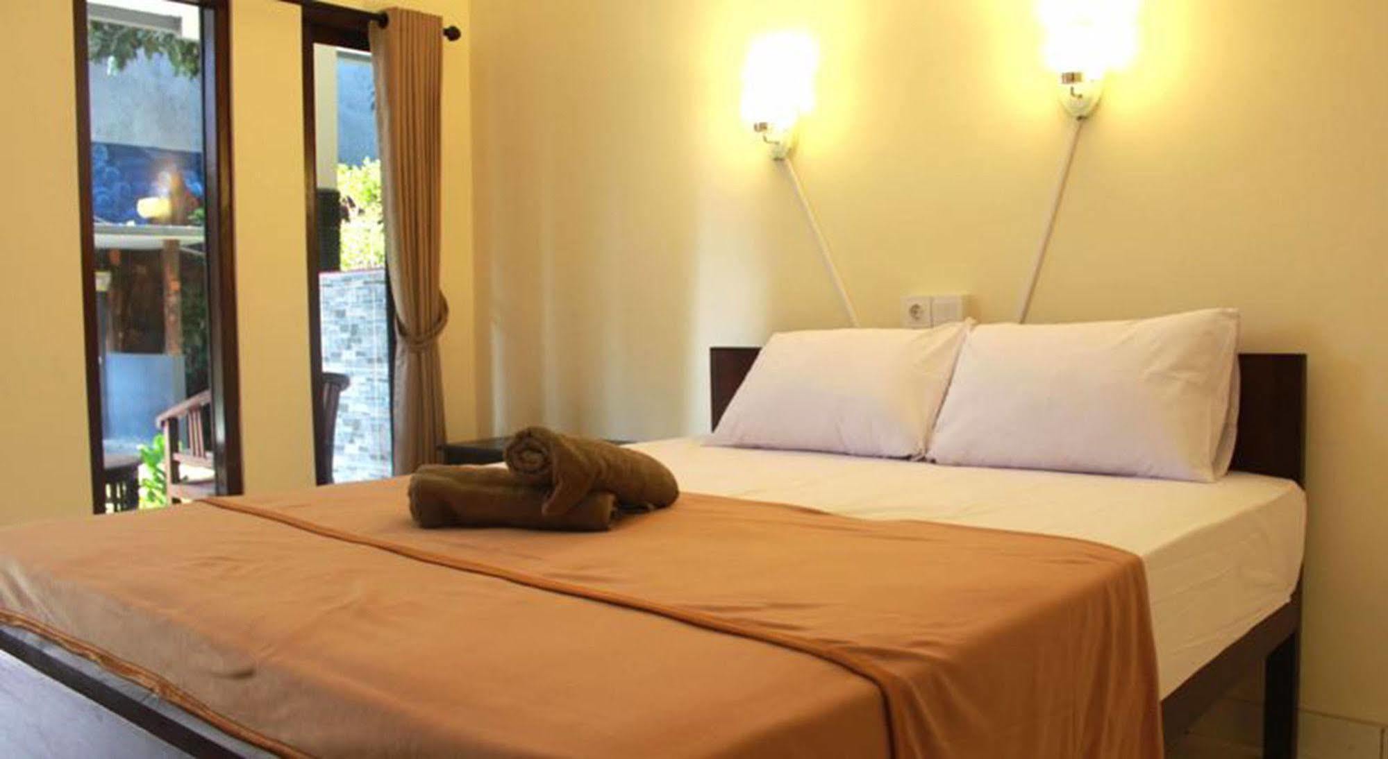 Jenny Bunker Homestay Kuta Lombok Exterior foto